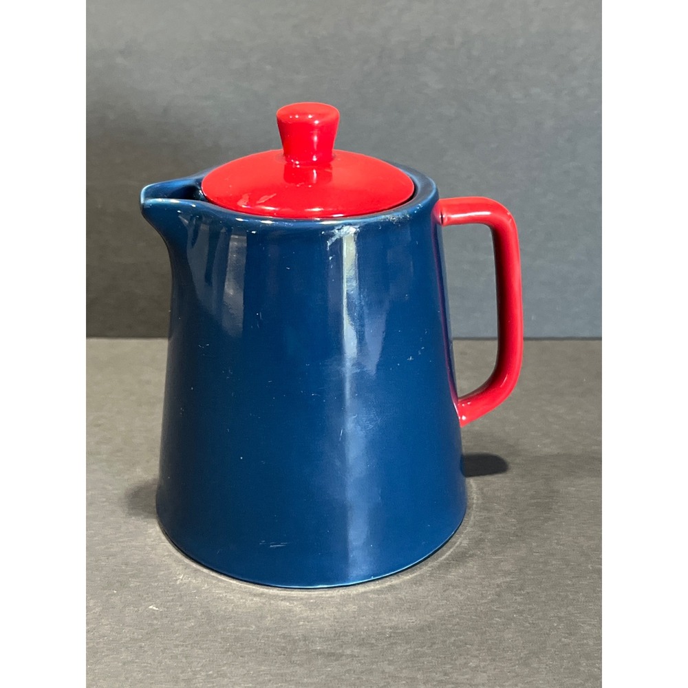 Threshold Holiday Stoneware Creamer with Lid Navy Blue Red 2012 200 08 0670